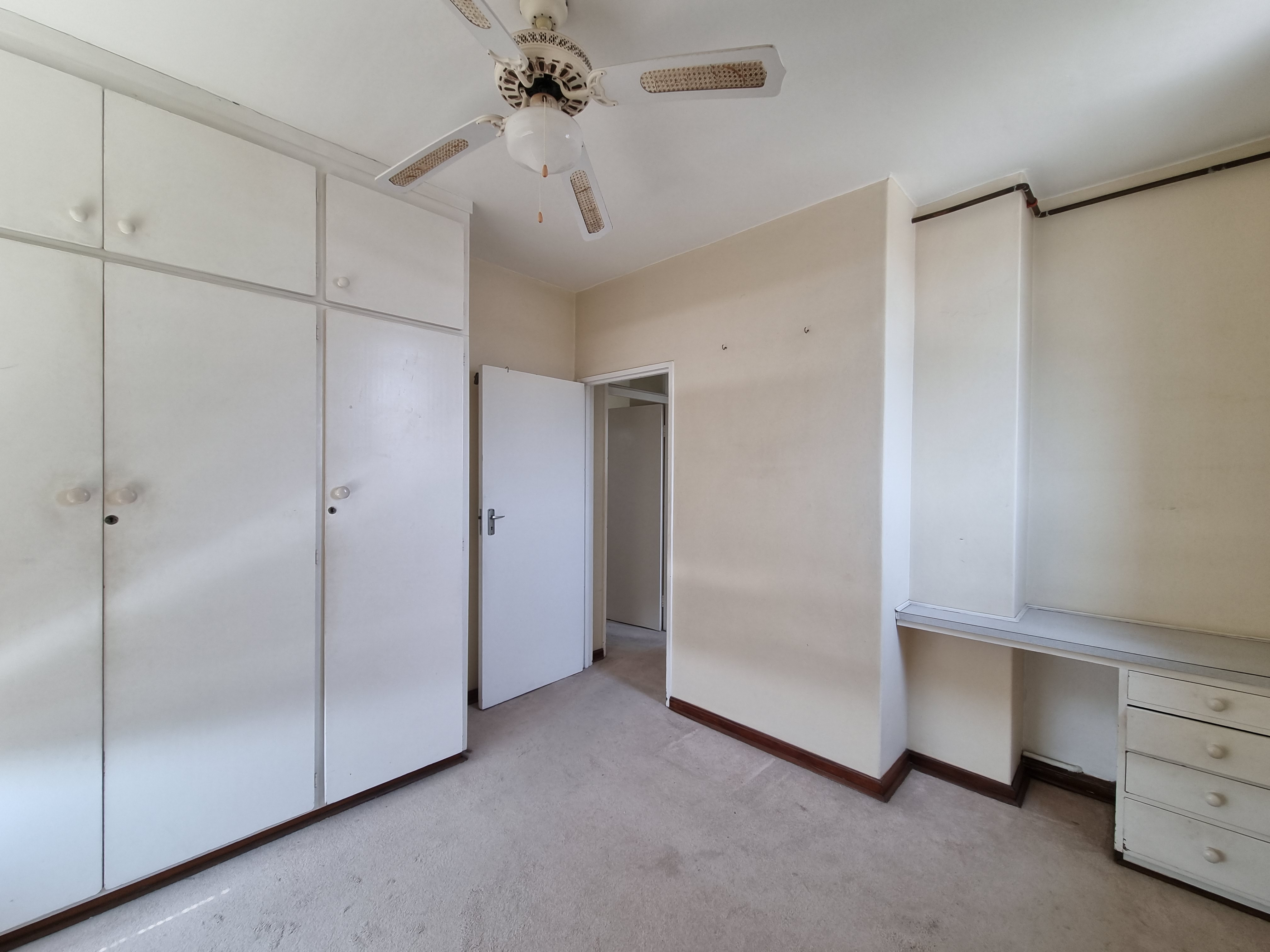 Sea View Apartment Windermere, Durban