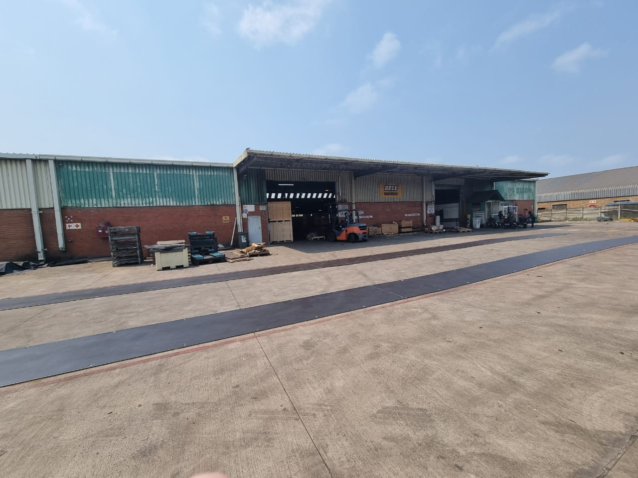 Industrial Property with Platformed Yard in Richards Bay