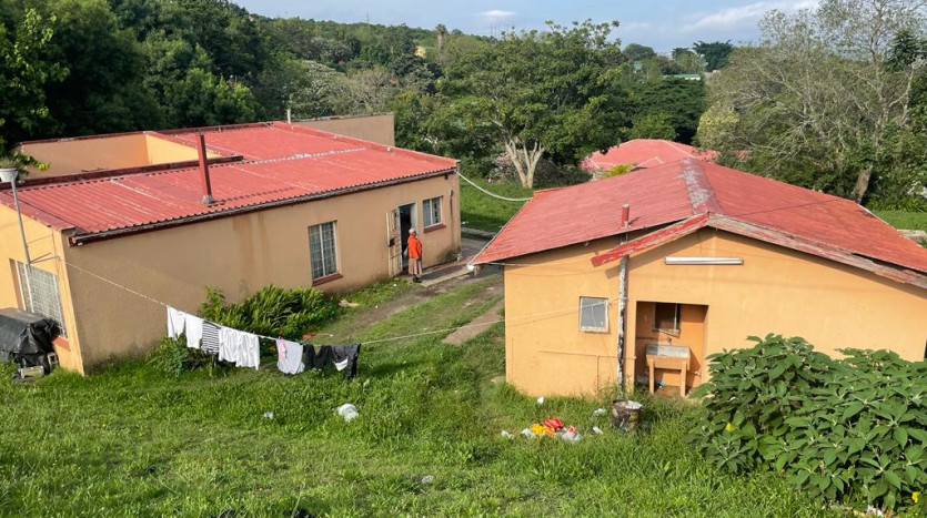 4 Bedroom House with Outbuilding in Butterworth Property Images