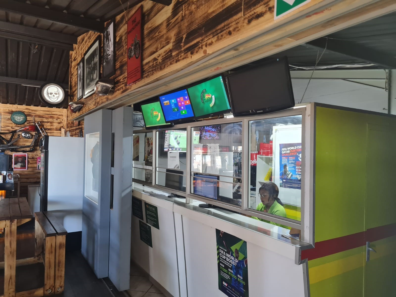 Commercial & Retail Building