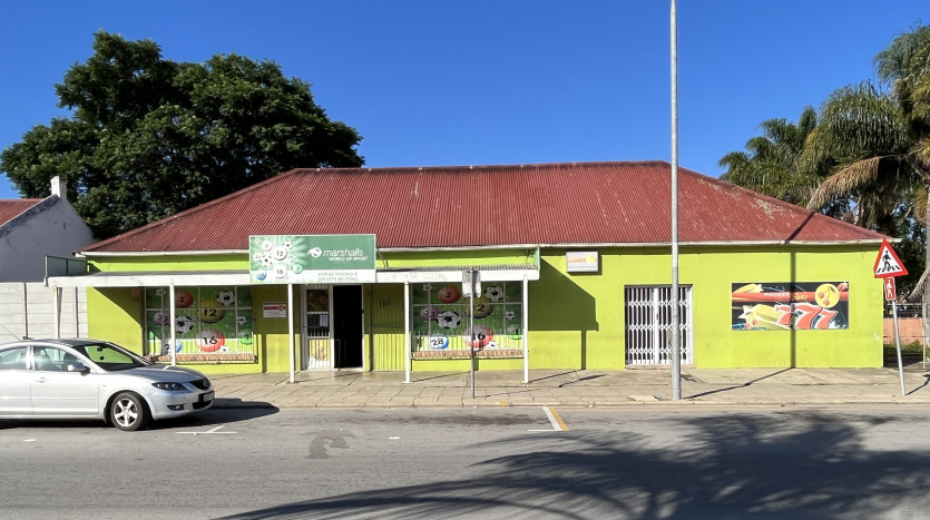 High Exposure Commercial Building in Uitenhage Central, Eastern Cape Property Lead Image